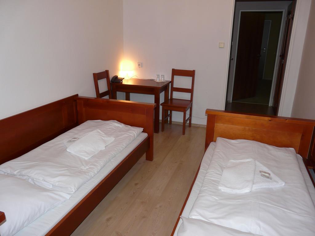 Hotel Ondras Zlín Værelse billede