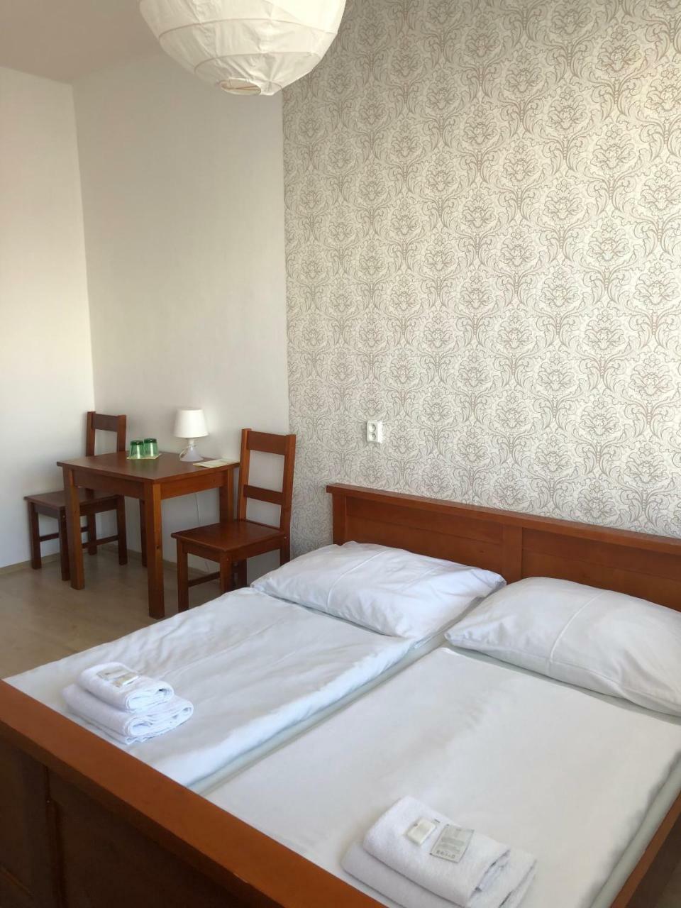 Hotel Ondras Zlín Eksteriør billede