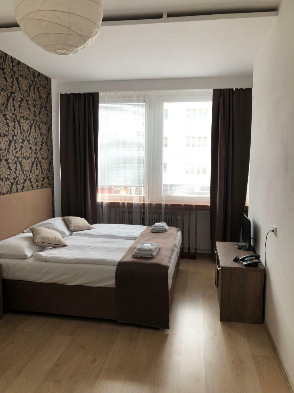 Hotel Ondras Zlín Eksteriør billede
